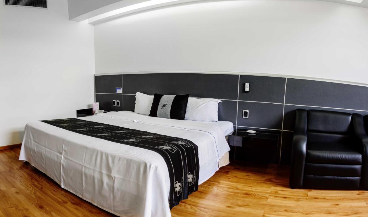 Hotel Ibiza Plaza Kota Meksiko Bagian luar foto