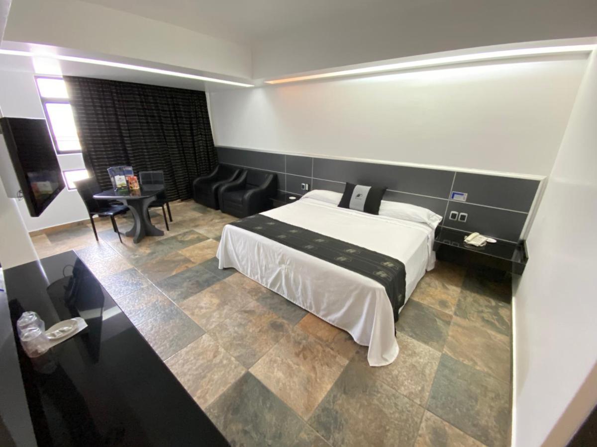 Hotel Ibiza Plaza Kota Meksiko Bagian luar foto